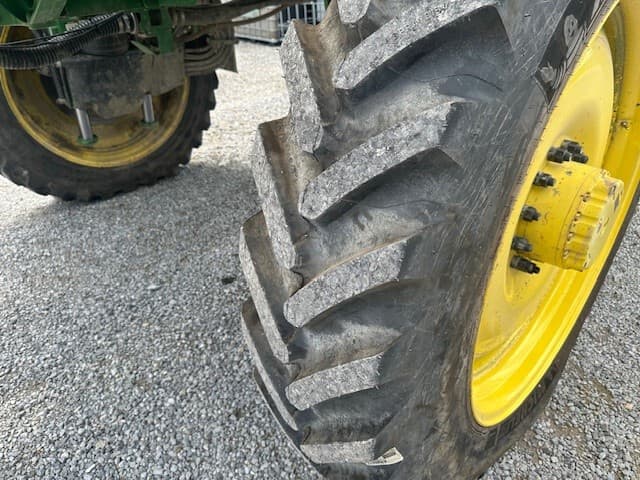 2021 John Deere R4038 Image