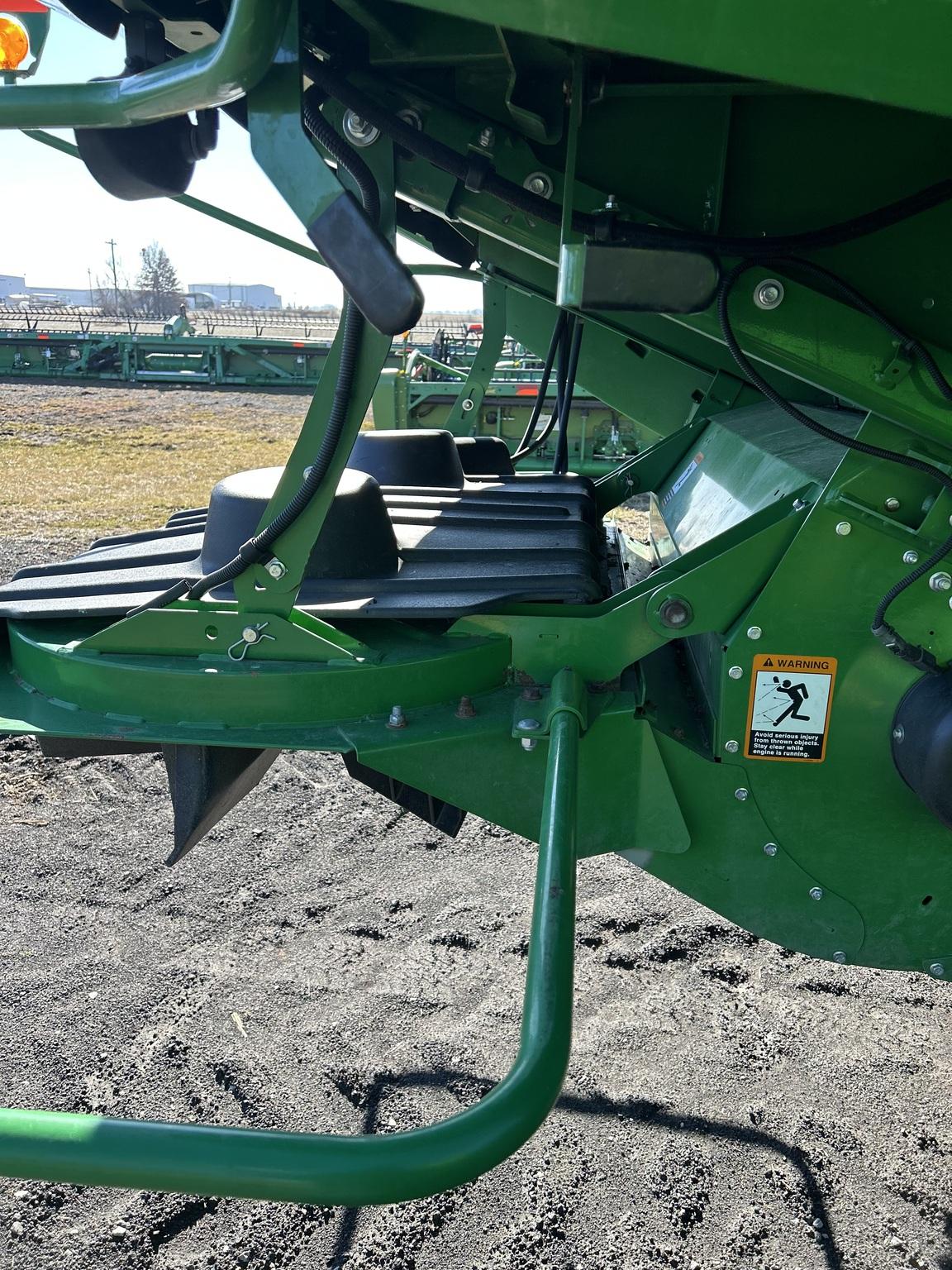 2016 John Deere S680 Image