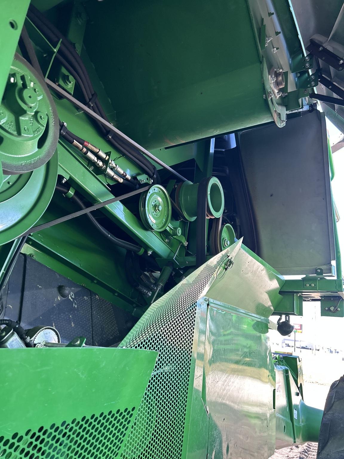 2016 John Deere S680 Image