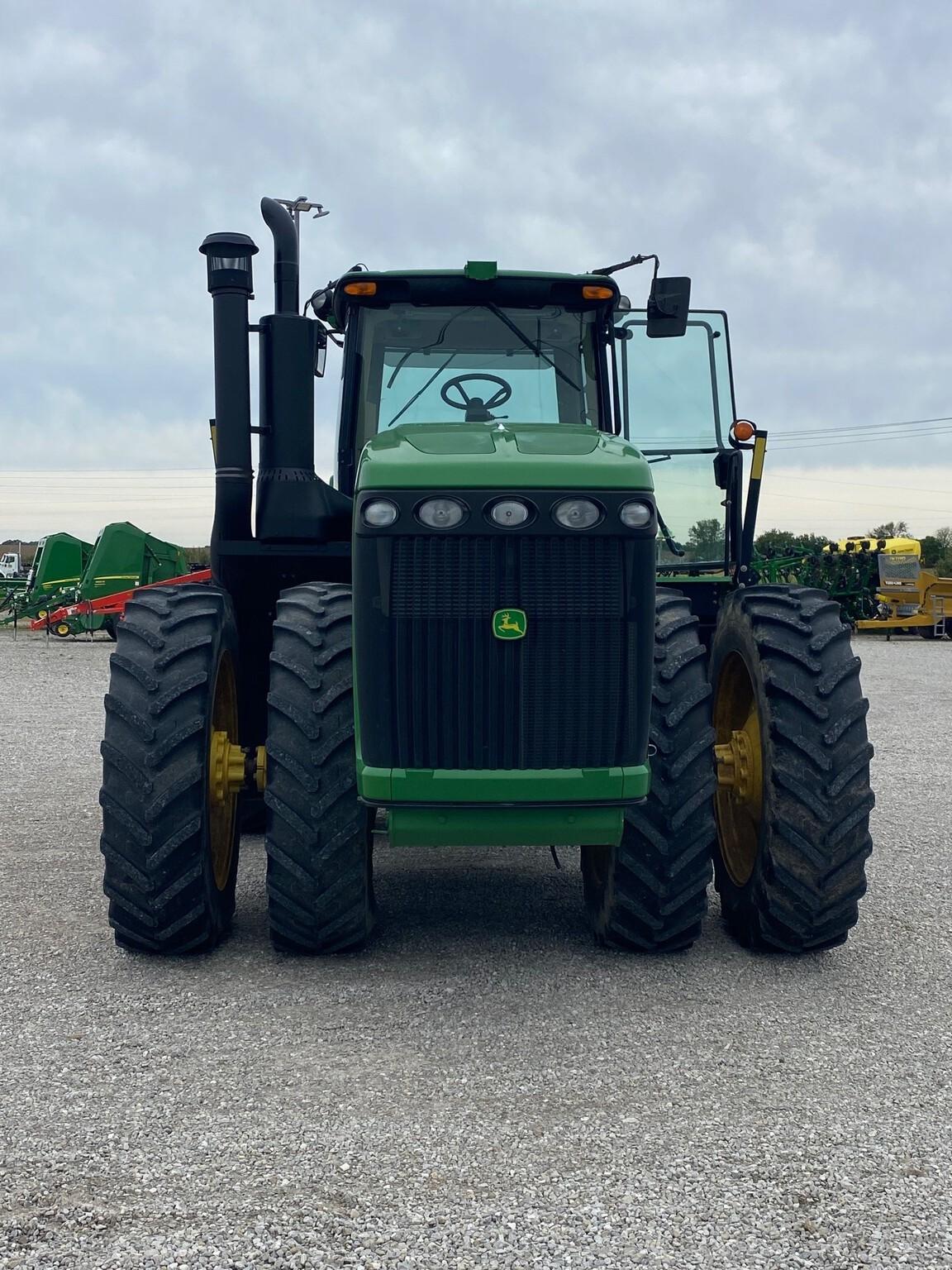 2011 John Deere 9230 Image