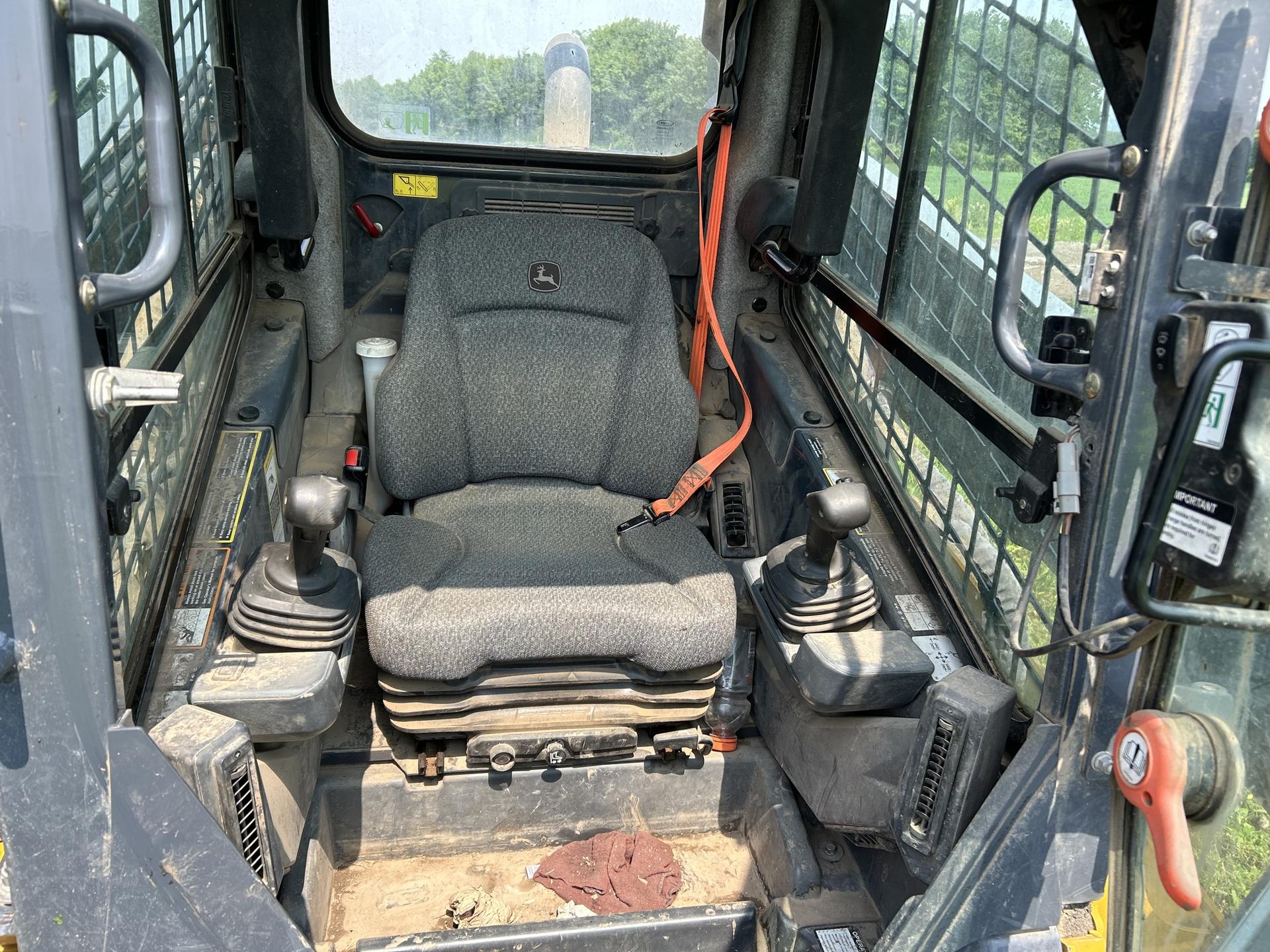 2021 John Deere 333G Image