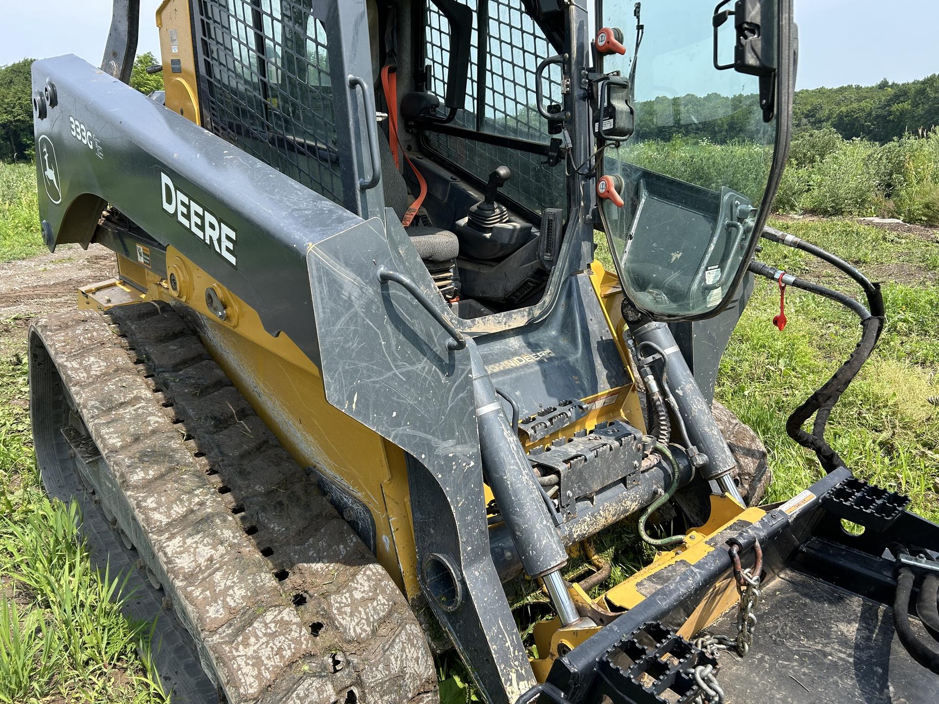 2021 John Deere 333G Image