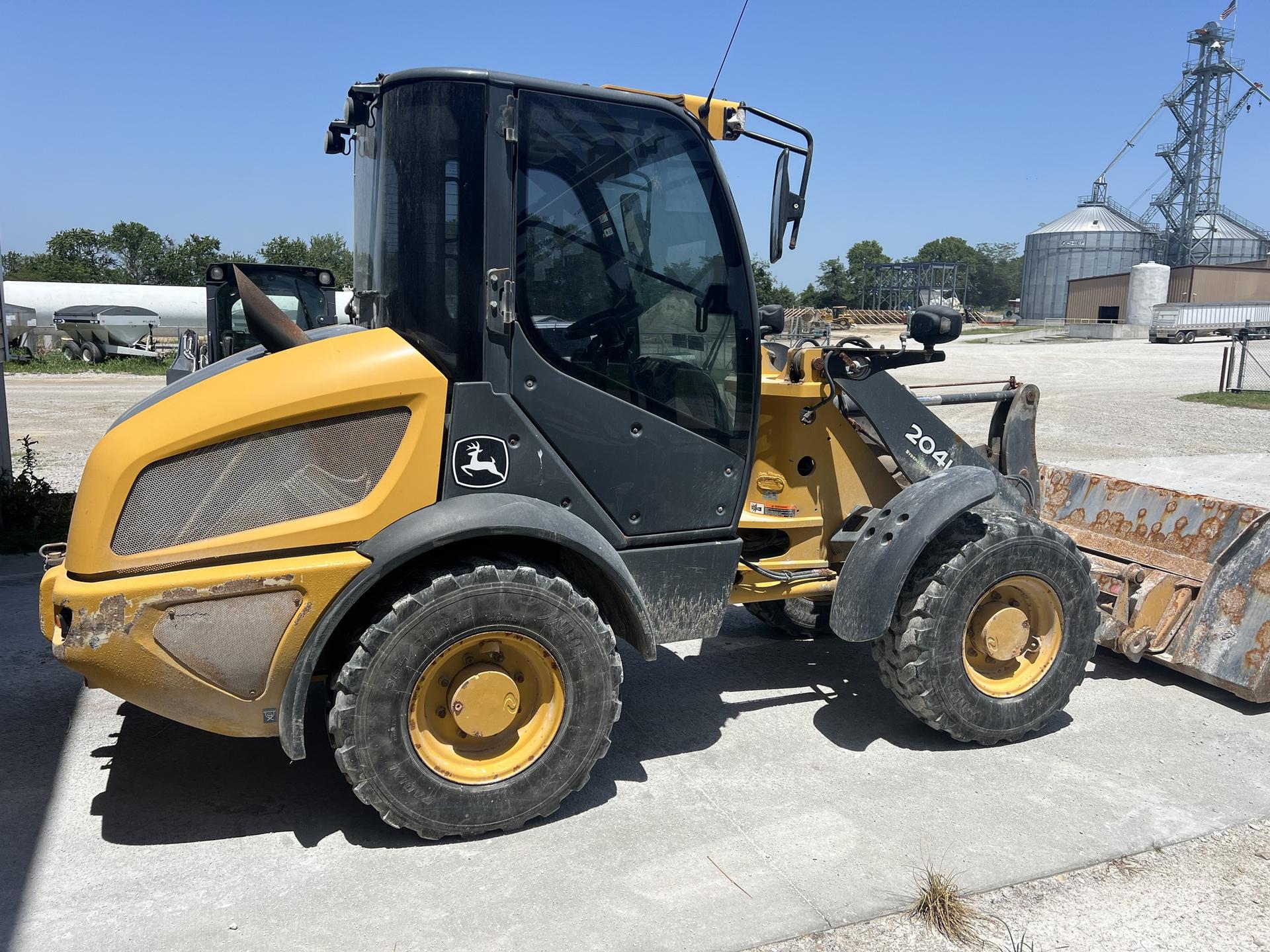 2018 John Deere 204L Image
