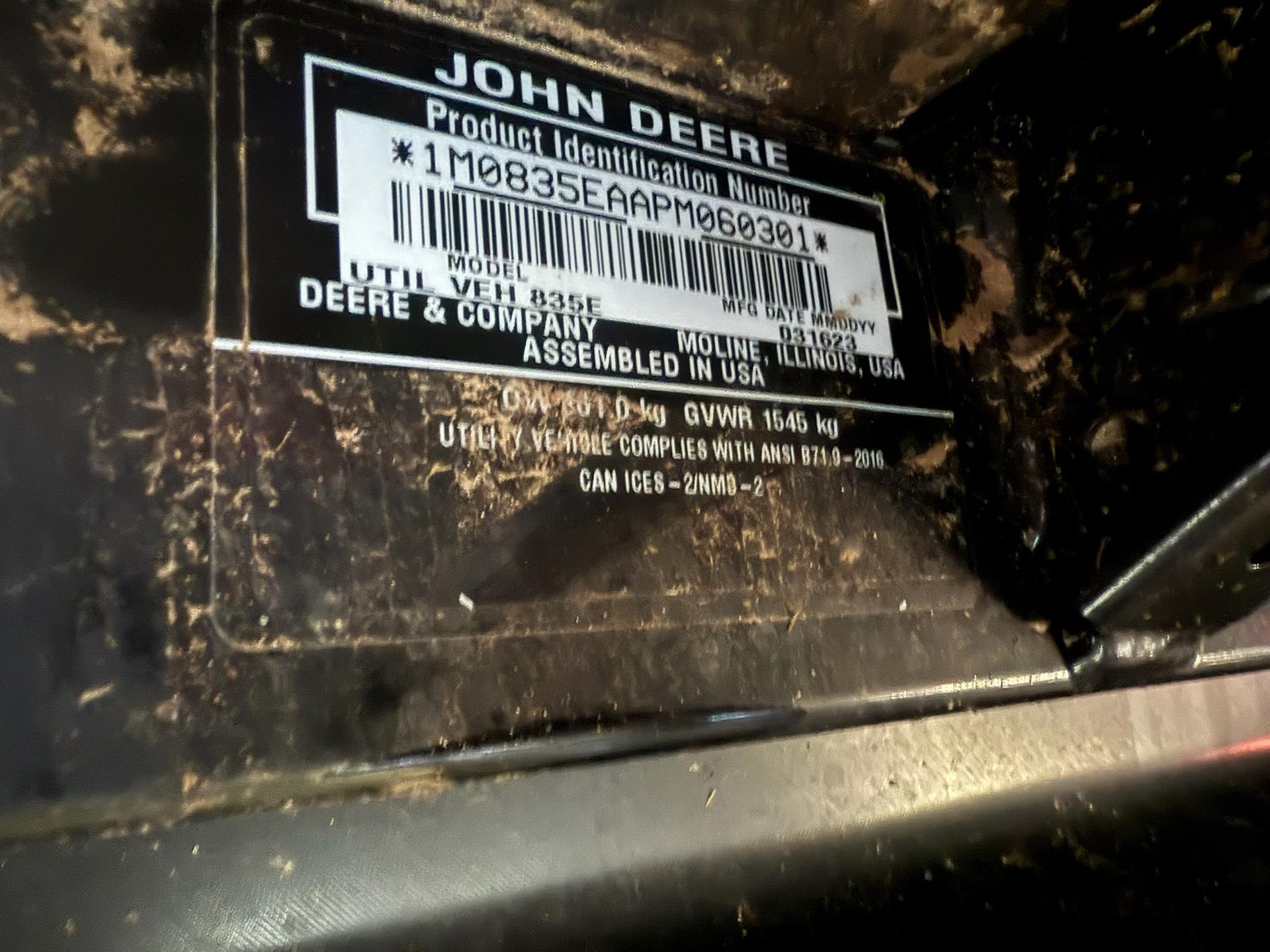 2023 John Deere XUV 835E Image