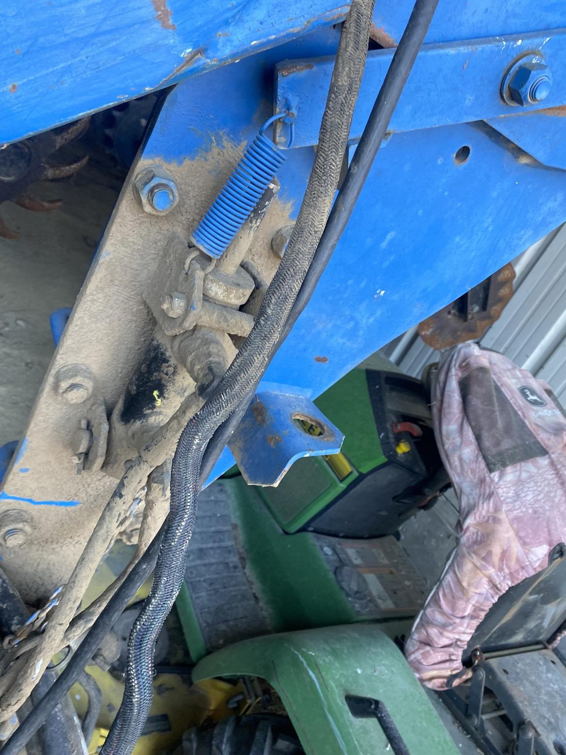 1996 Kinze 2600 Image