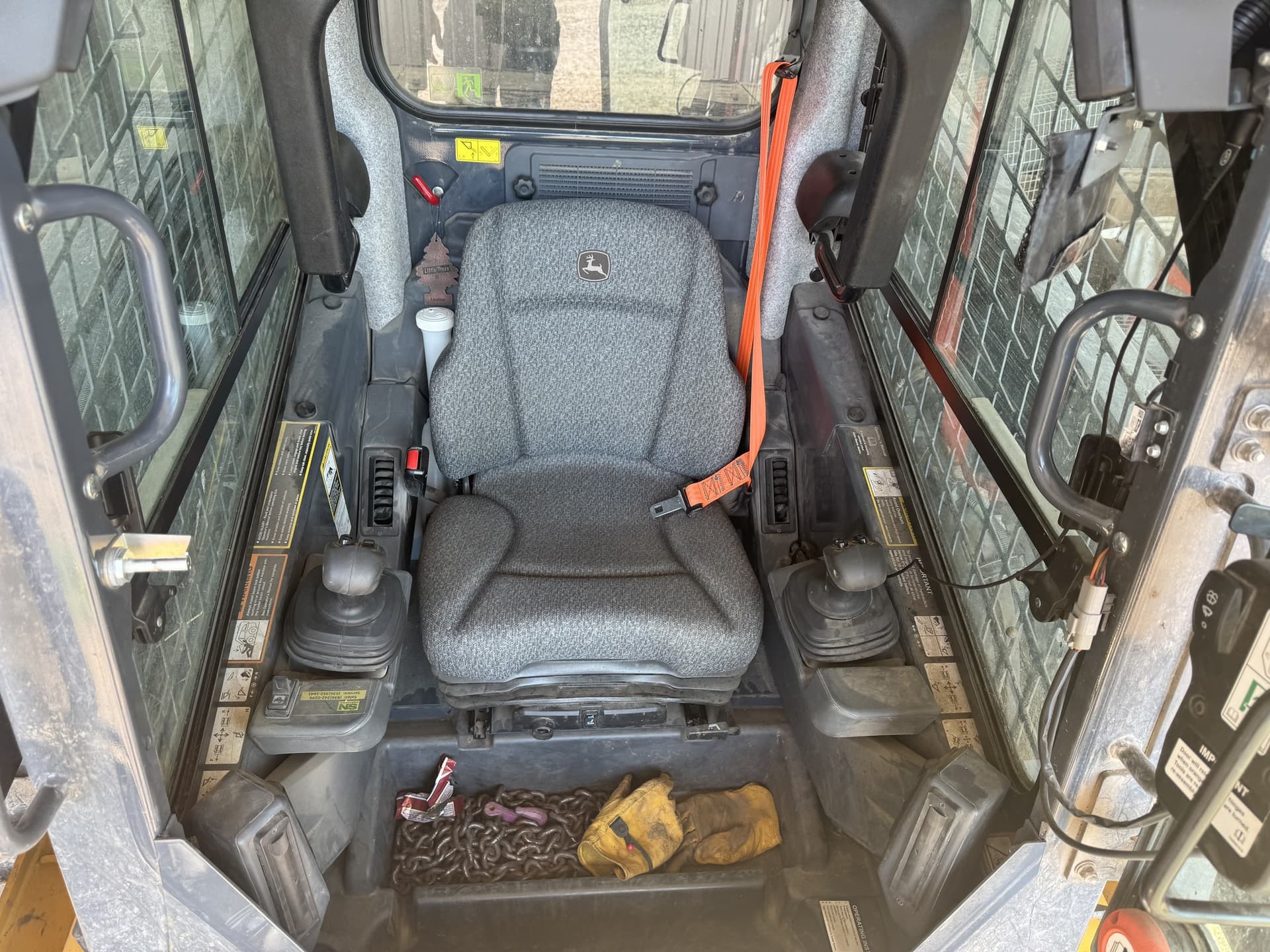 2023 John Deere 331G Image