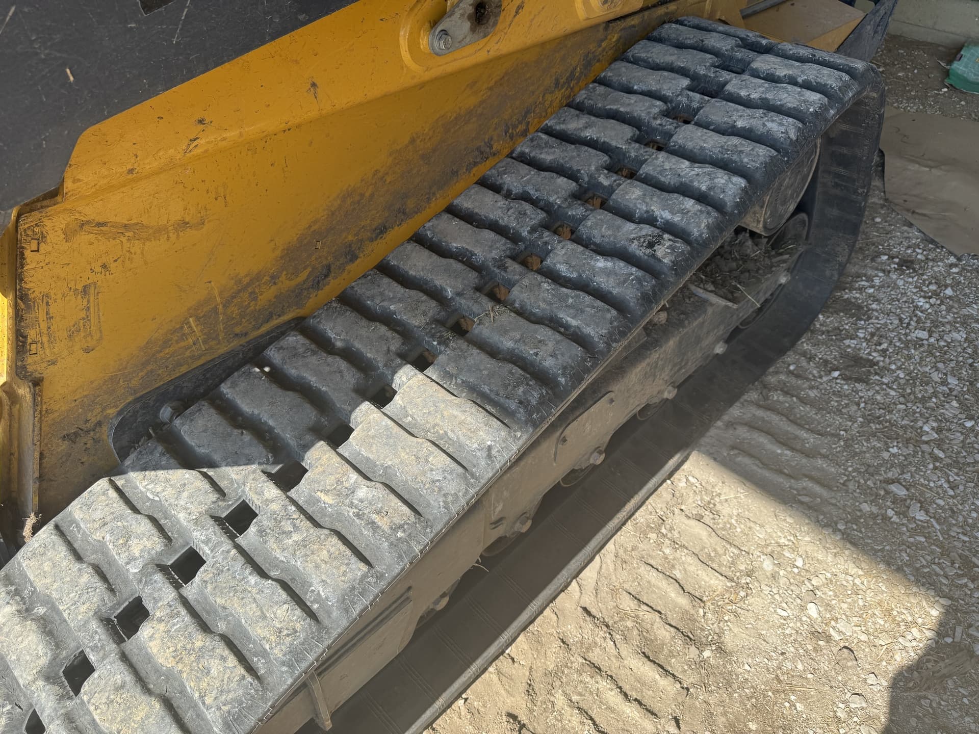 2023 John Deere 331G Image