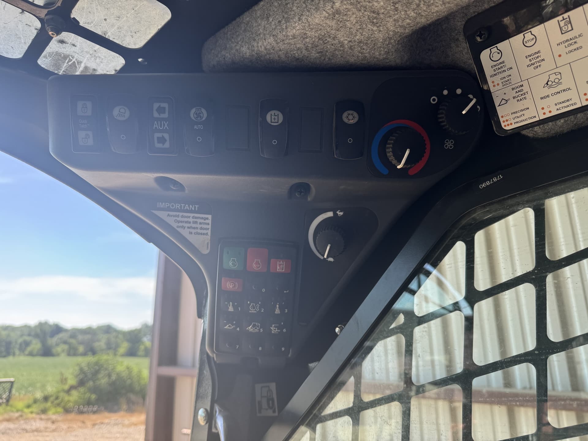2023 John Deere 331G Image