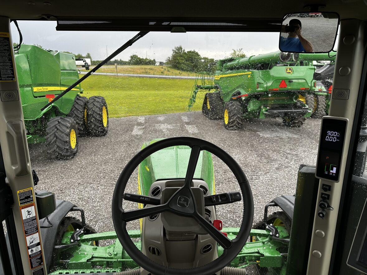 2023 John Deere 8RX 370 Image