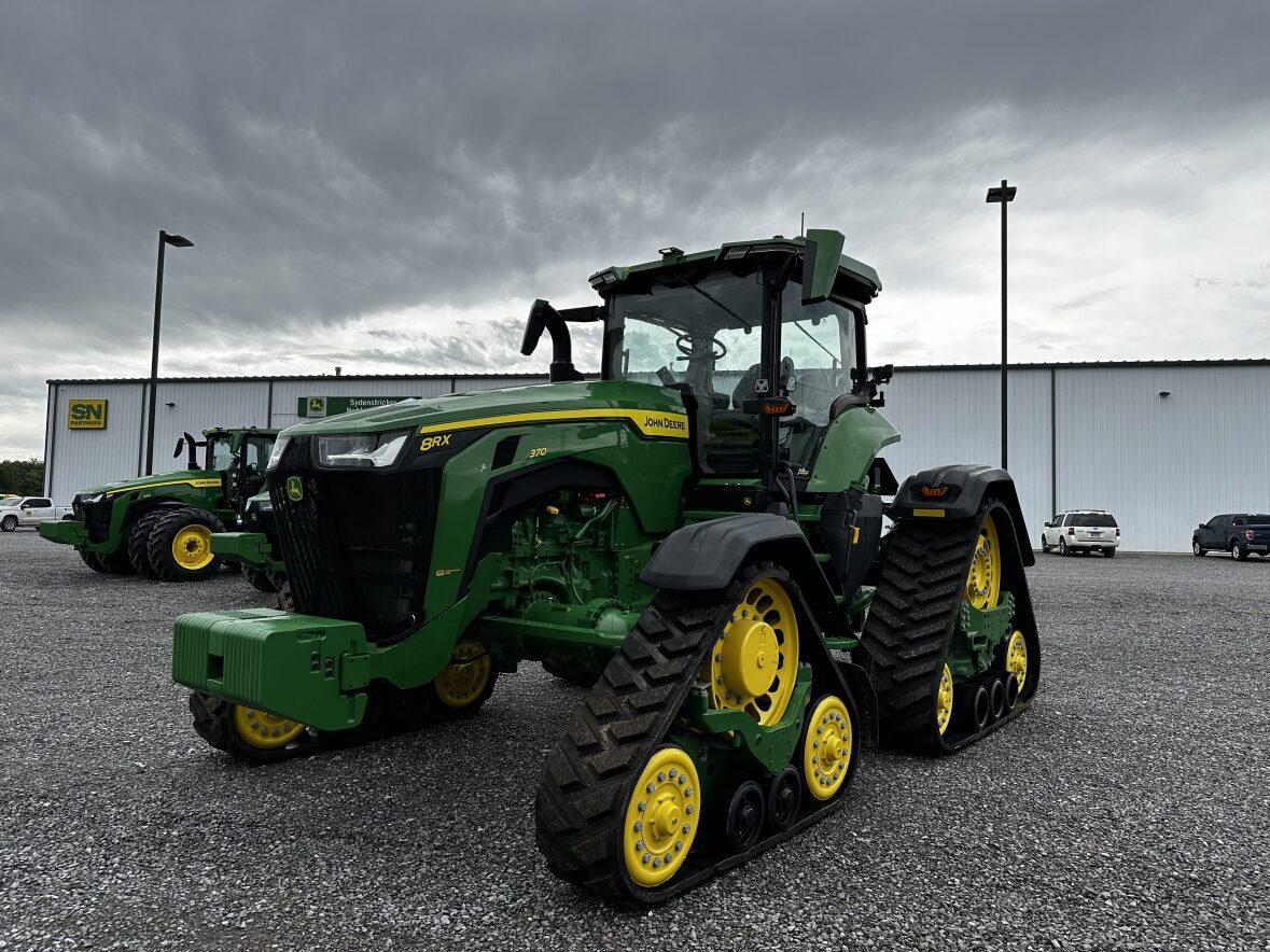 2023 John Deere 8RX 370 Image