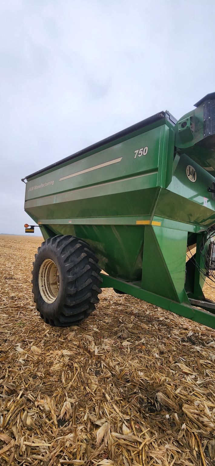 J&M 750 Image