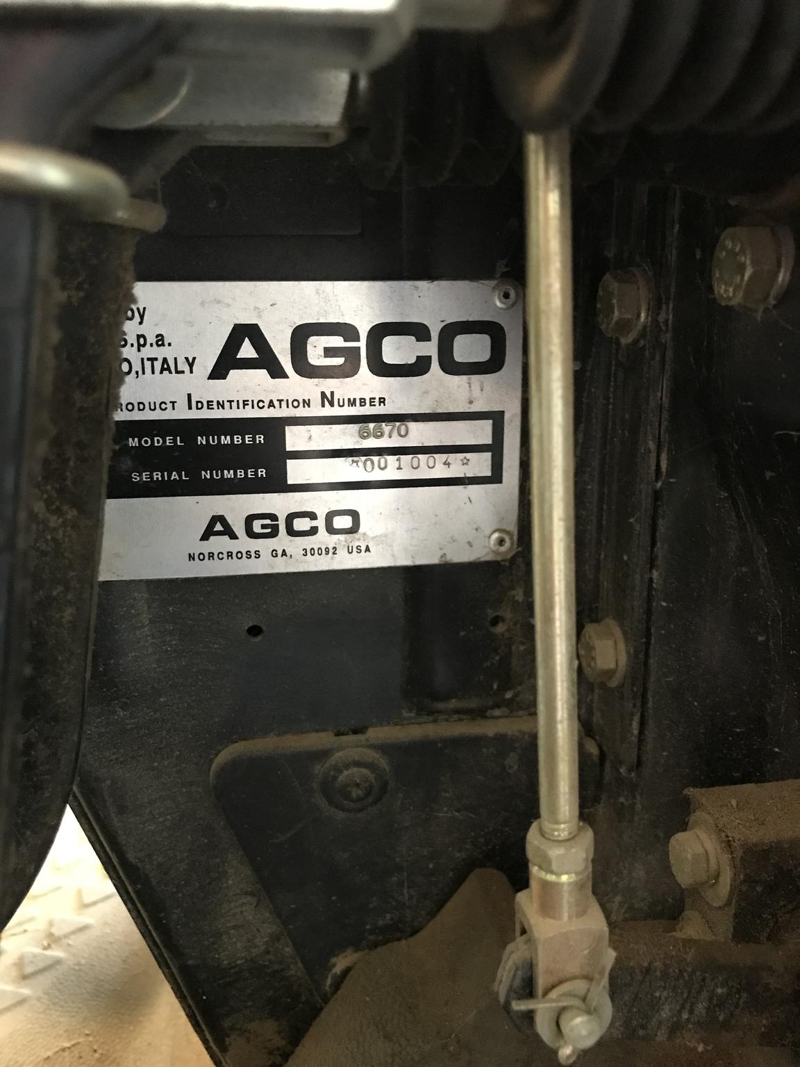 1991 AgcoAllis 6670 Image