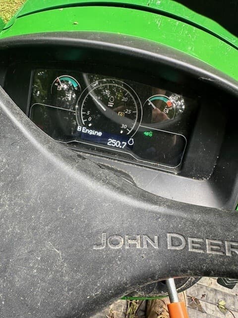 2018 John Deere 2032R Image