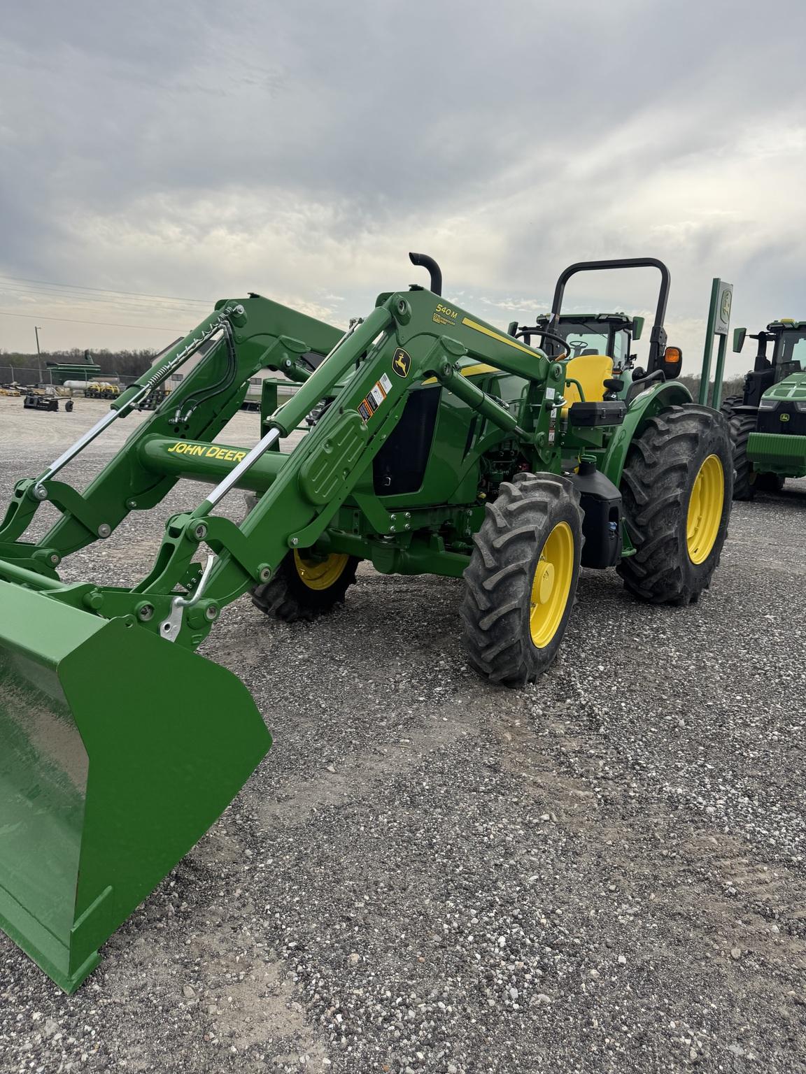 2023 John Deere 5090E Image