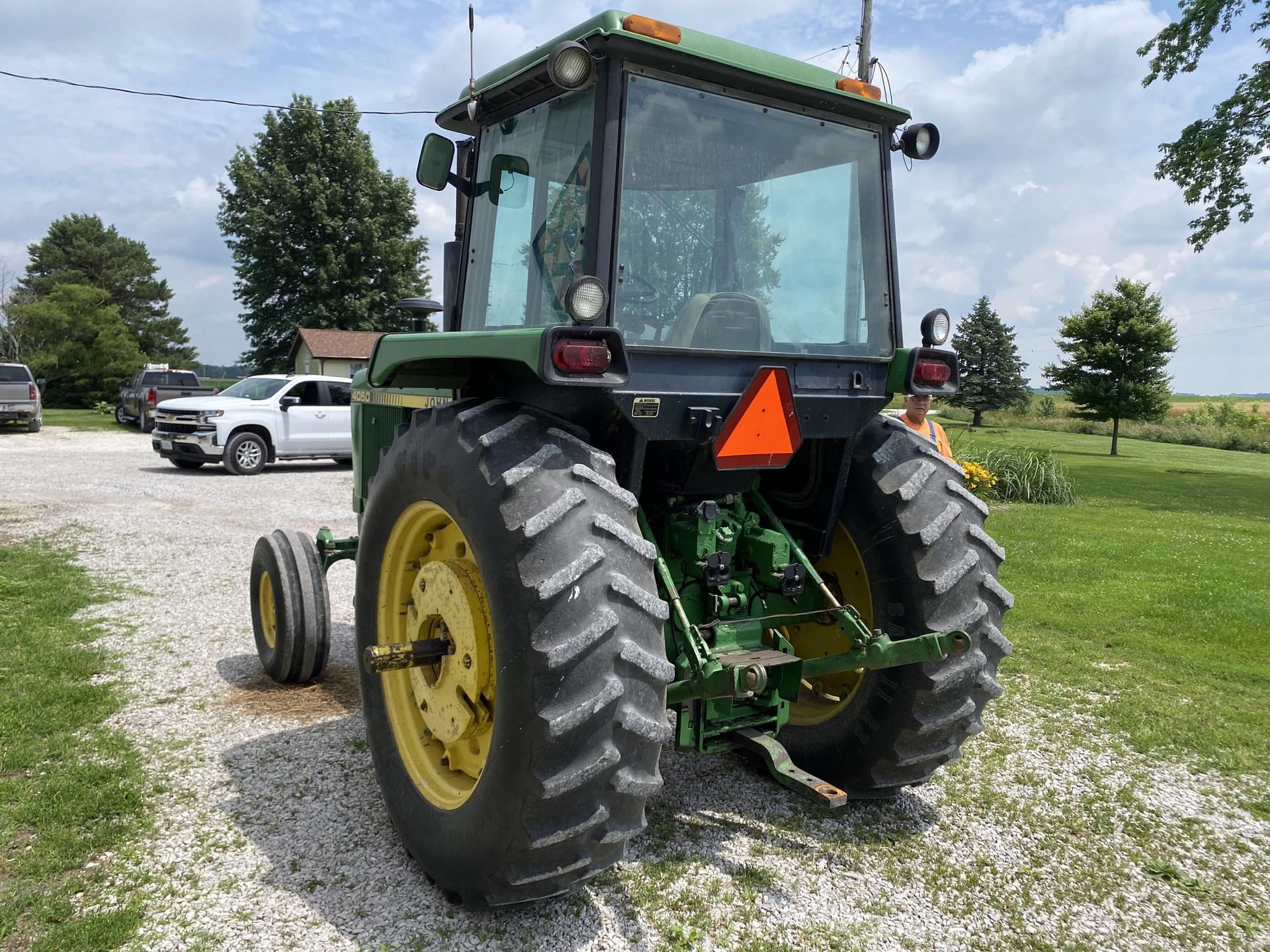 1985 John Deere 4050 Image