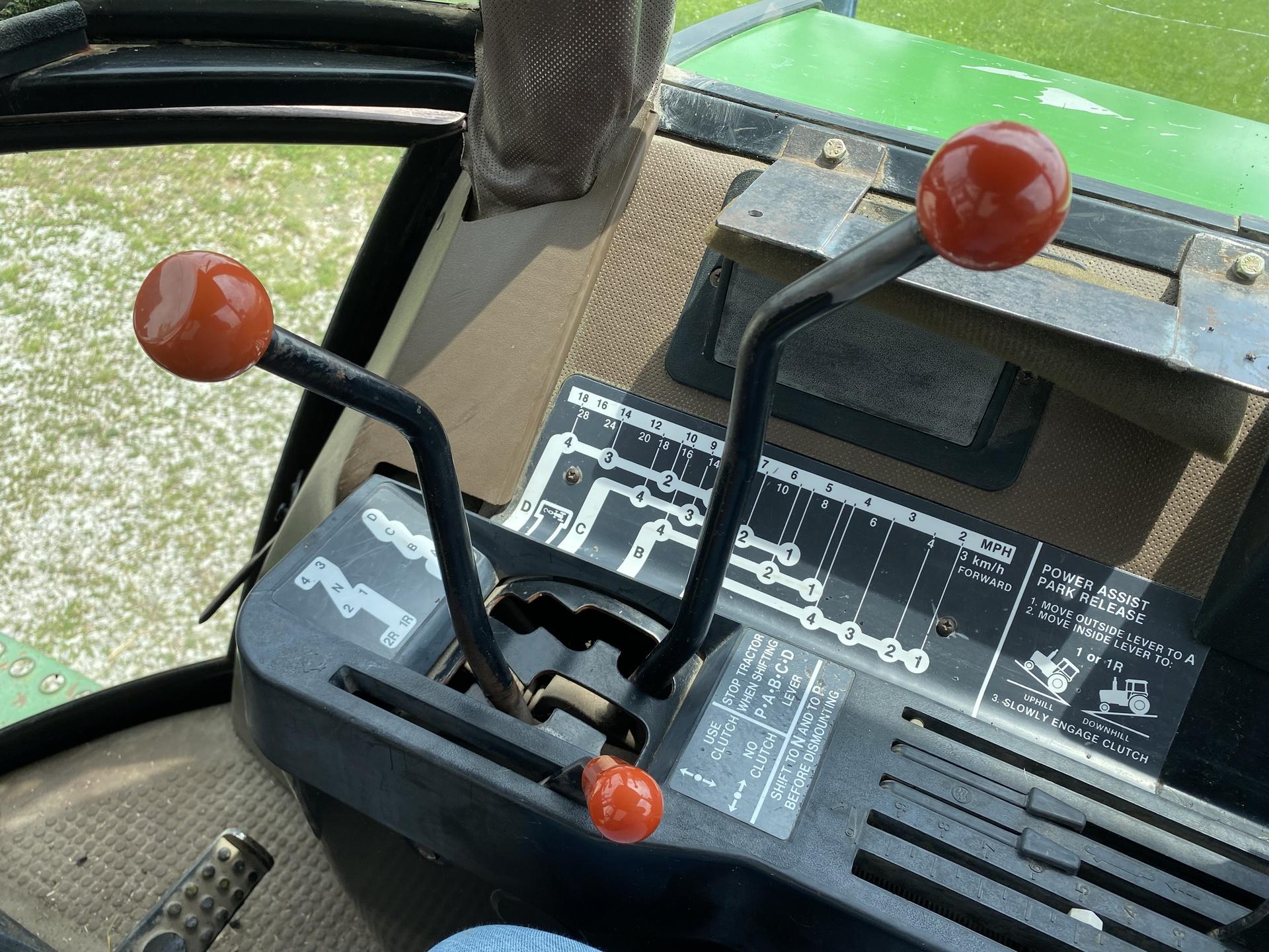 1985 John Deere 4050 Image