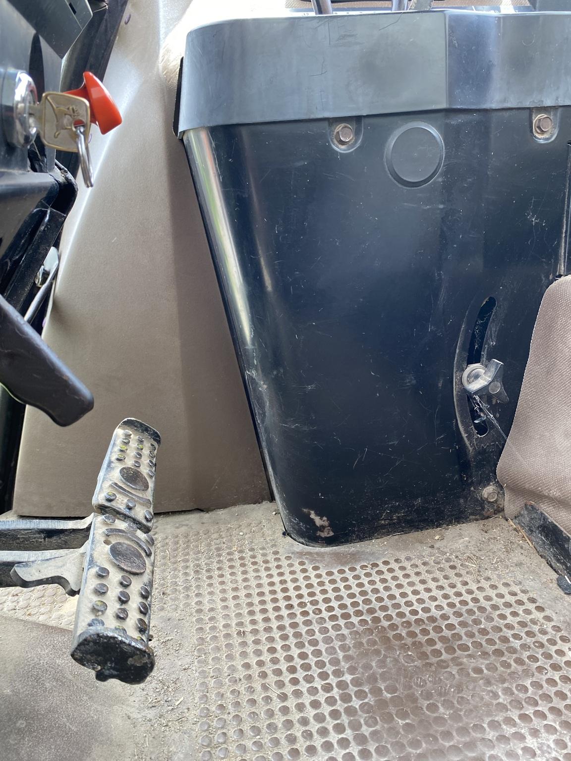 1985 John Deere 4050 Image