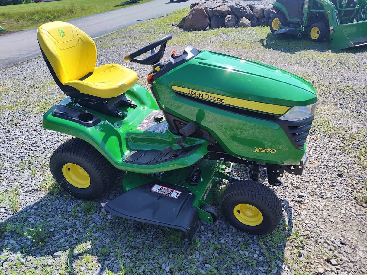 2025 John Deere X370 Image
