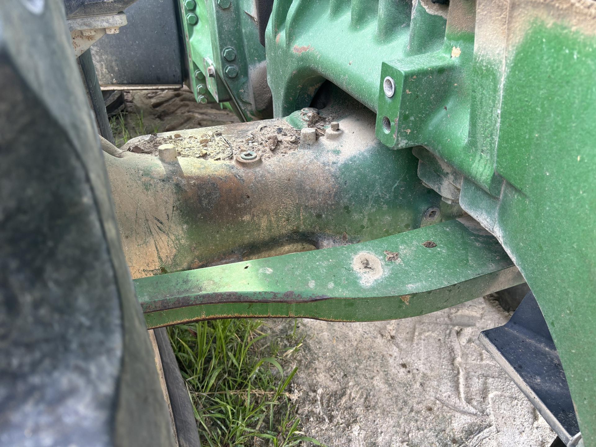 2007 John Deere 8130 Image