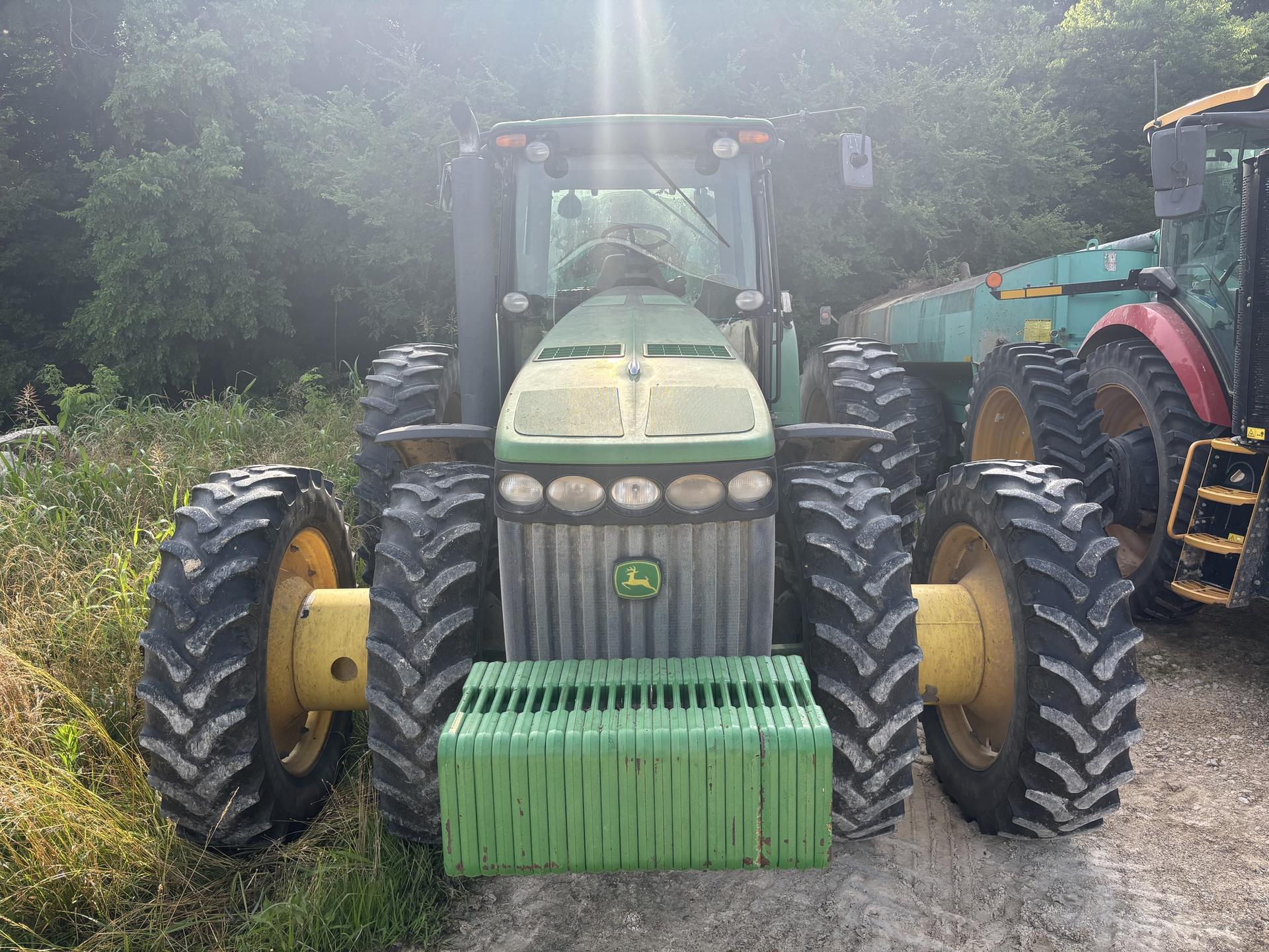 2007 John Deere 8130 Image