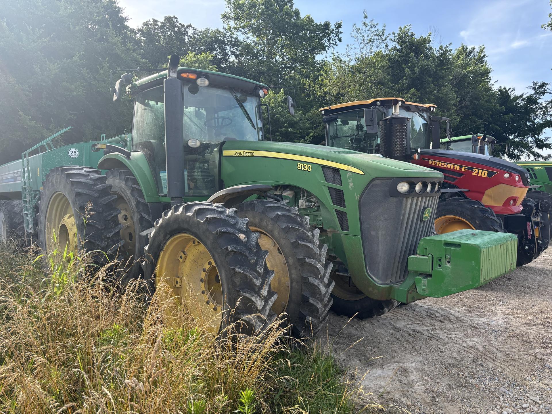 2007 John Deere 8130 Image