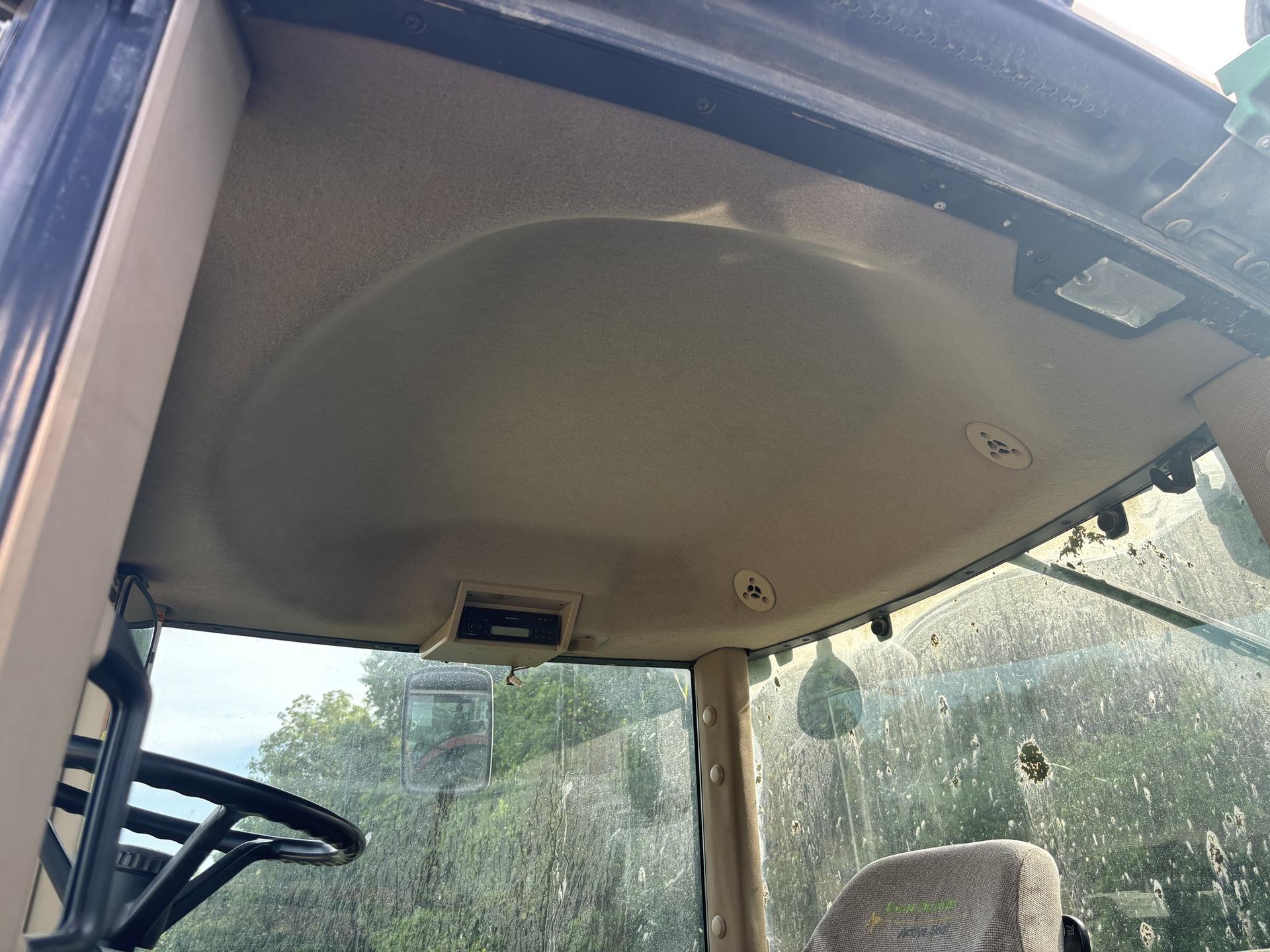 2007 John Deere 8130 Image