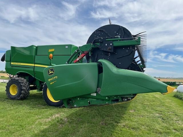 2016 John Deere 640FD Image