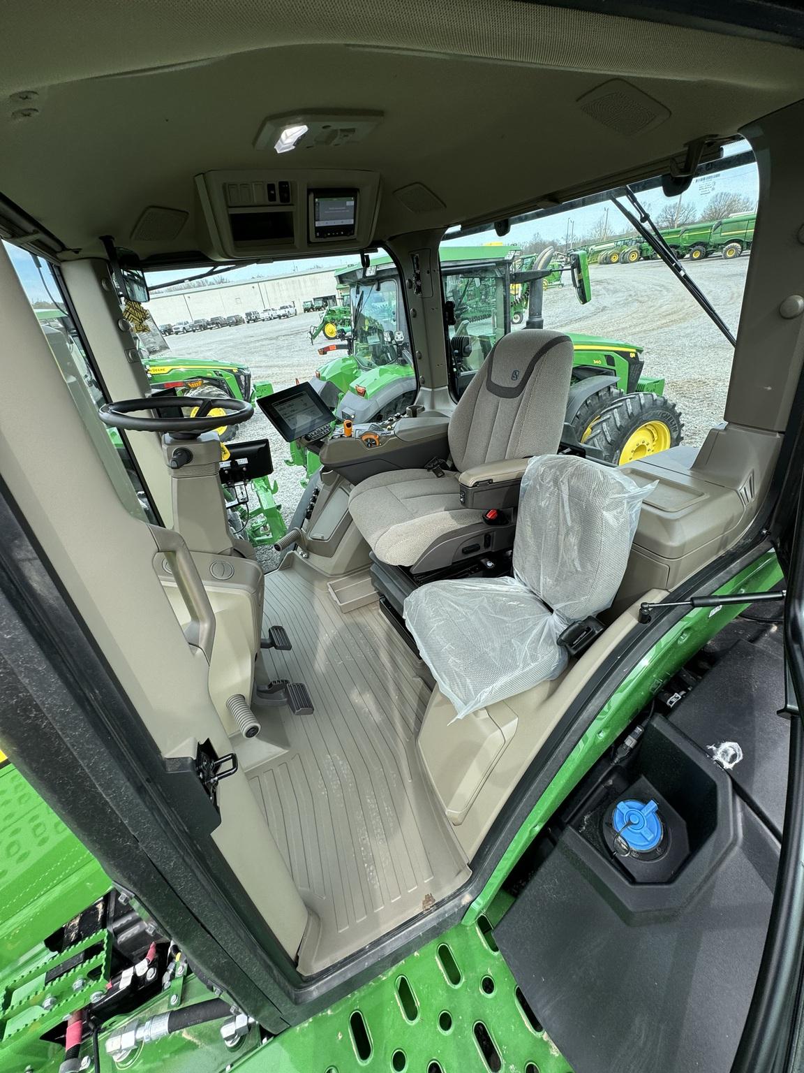 2024 John Deere 9RT 540 Image