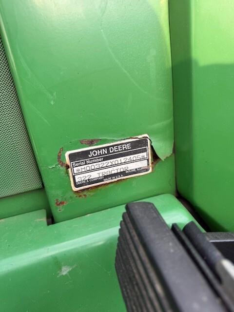 1990 John Deere 322 Image
