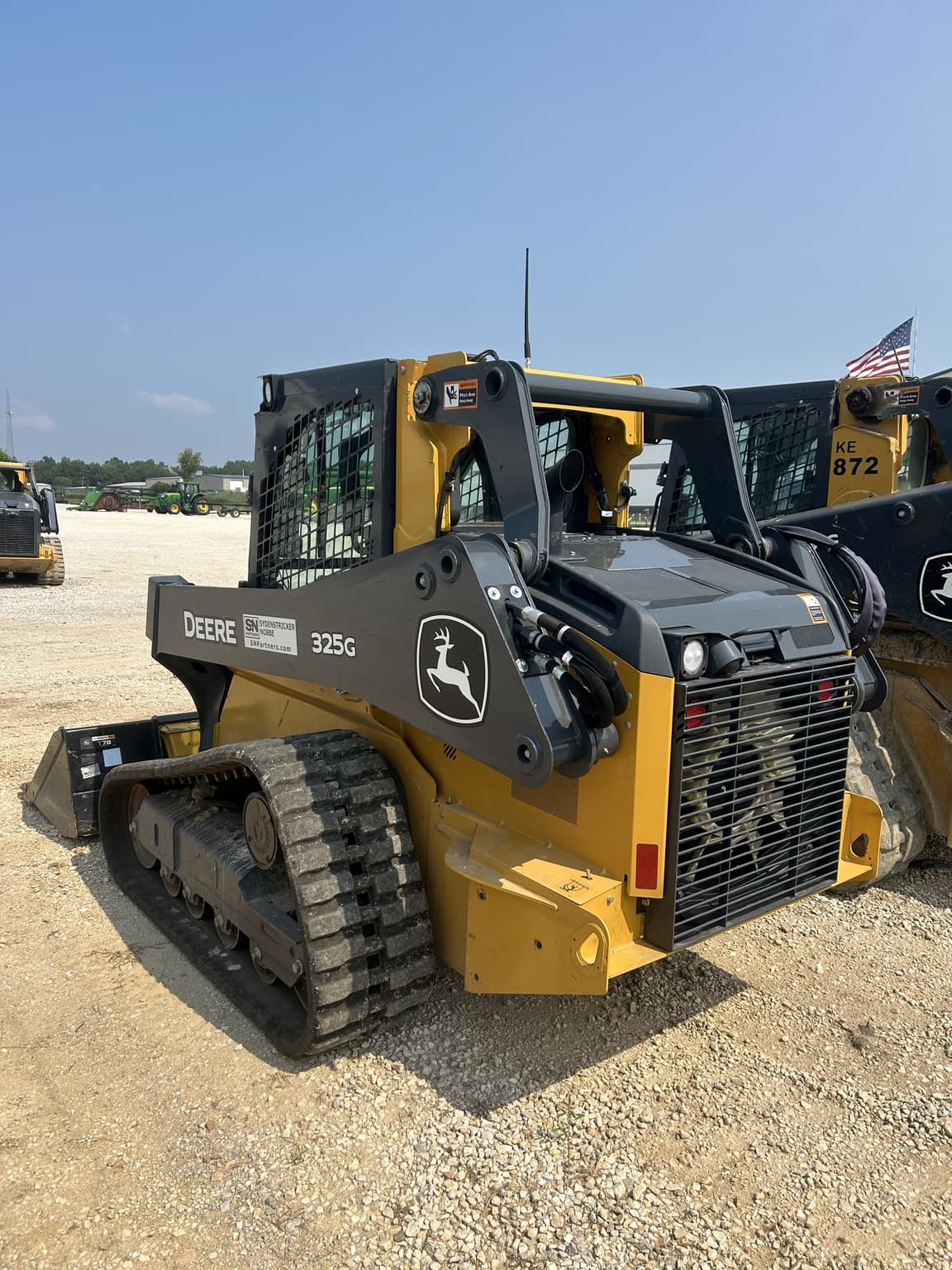 2022 John Deere 325G Image