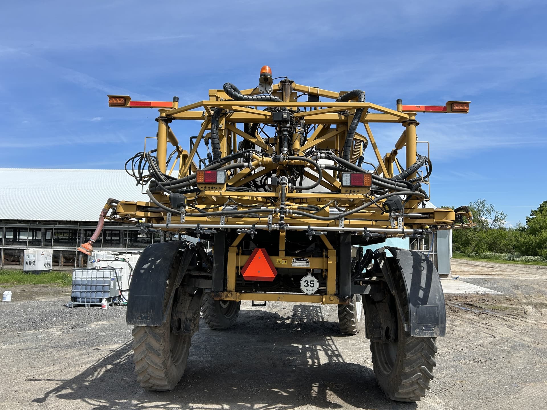 2018 RoGator RG1300B Image