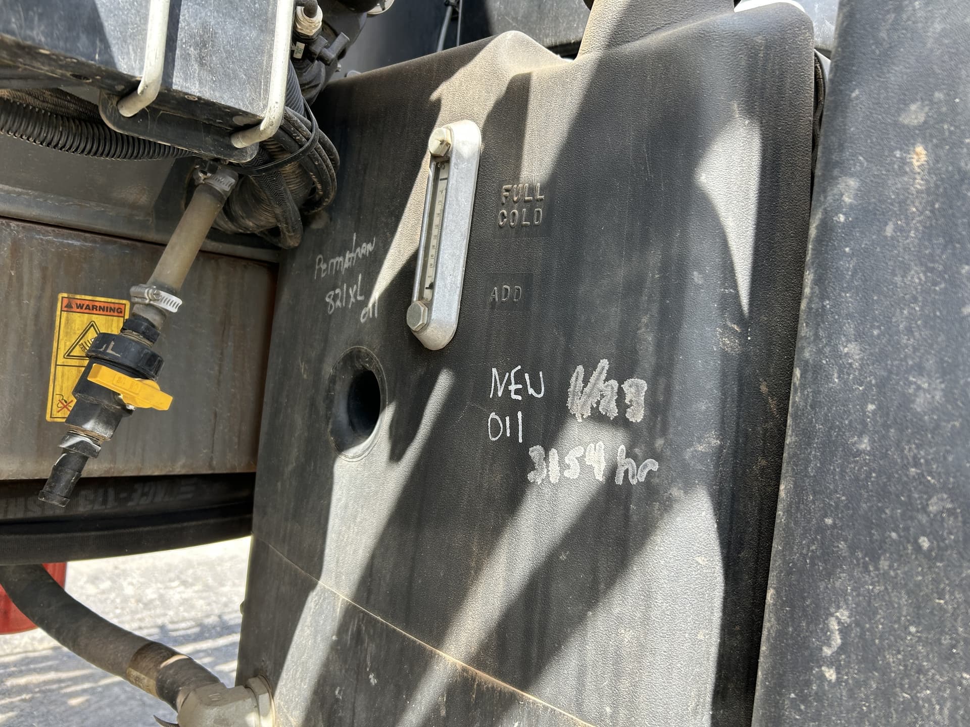 2018 RoGator RG1300B Image