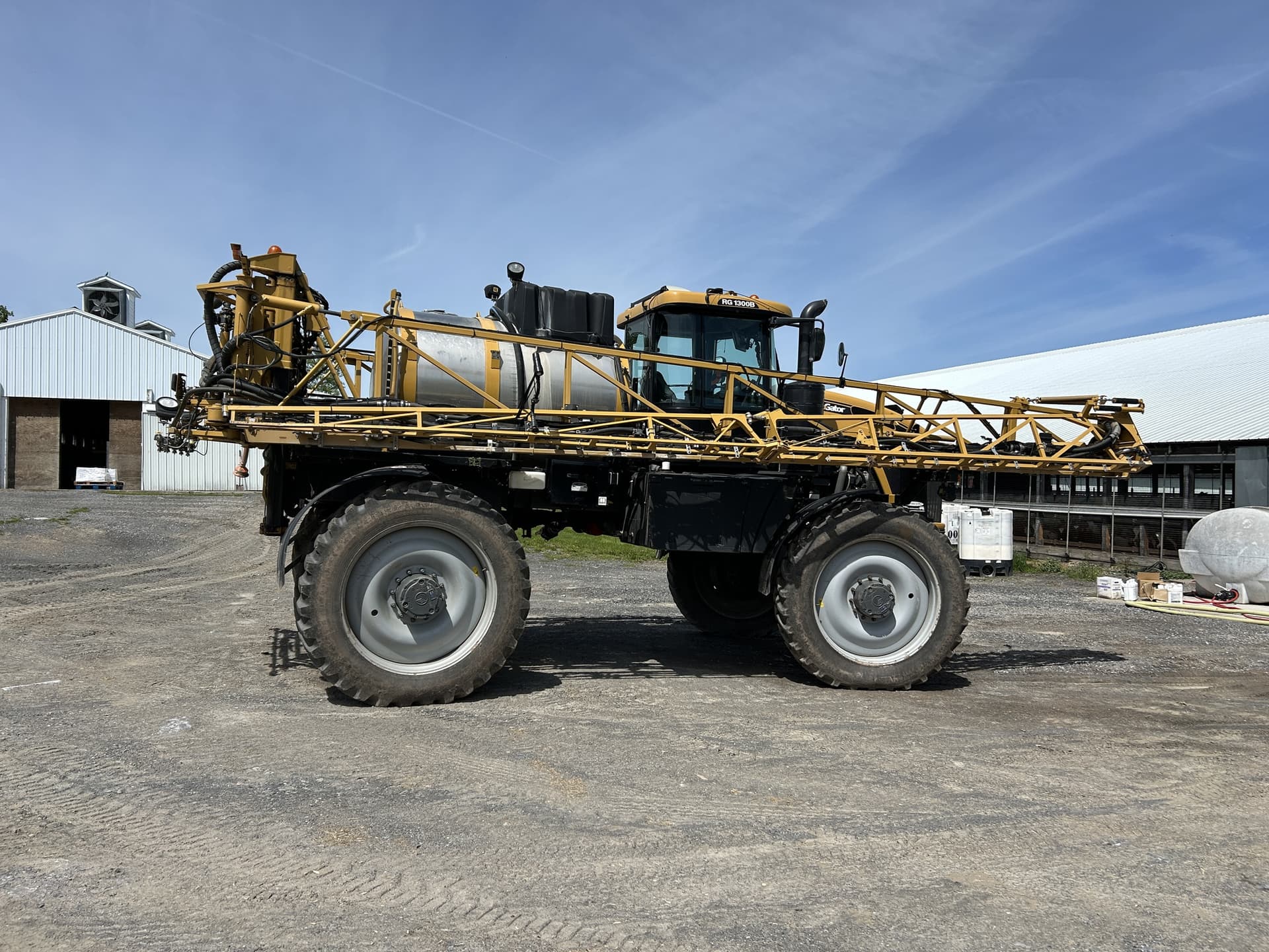 2018 RoGator RG1300B Image