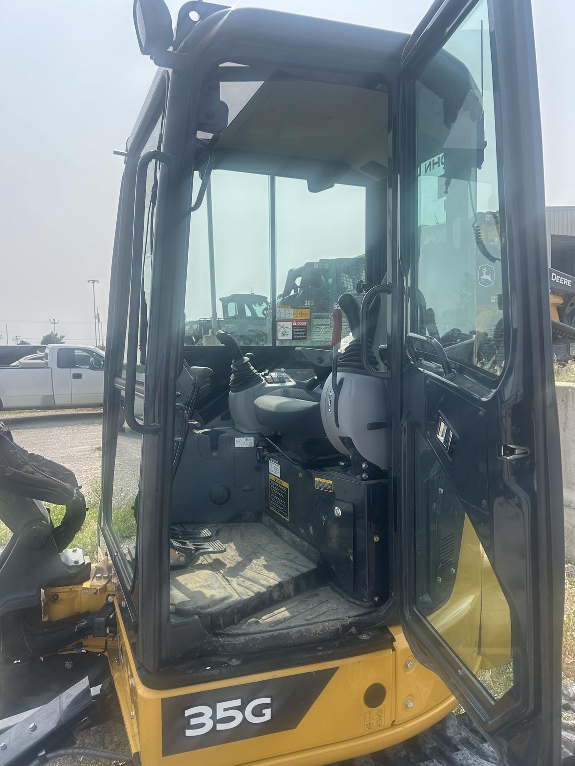 2022 John Deere 35G Image