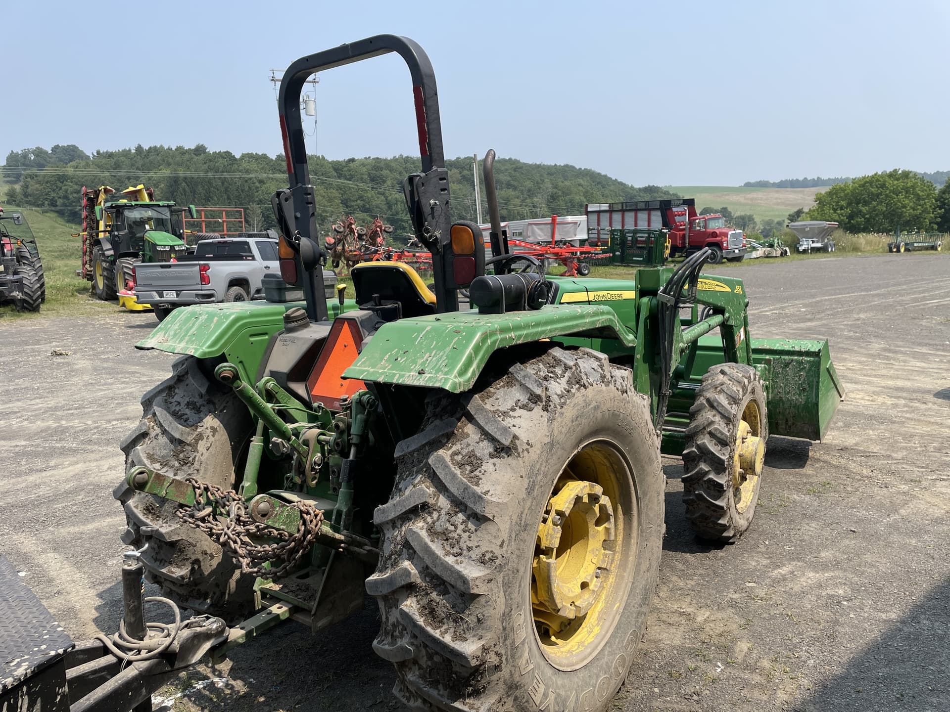 2013 John Deere 5075E Image