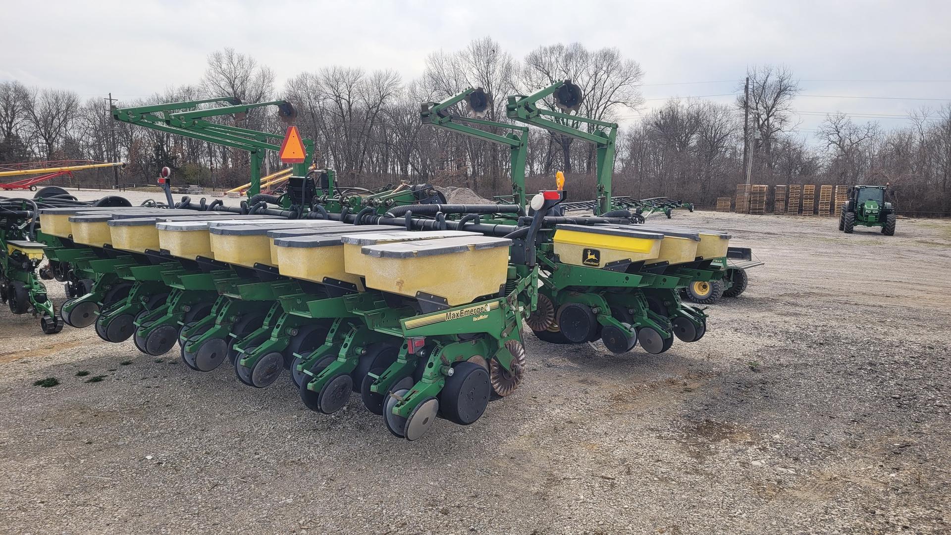 1996 John Deere 1780 Image
