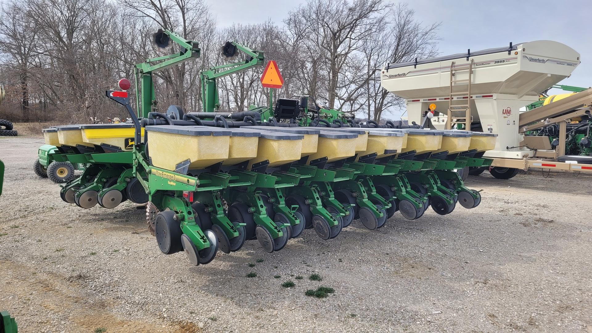 1996 John Deere 1780 Image