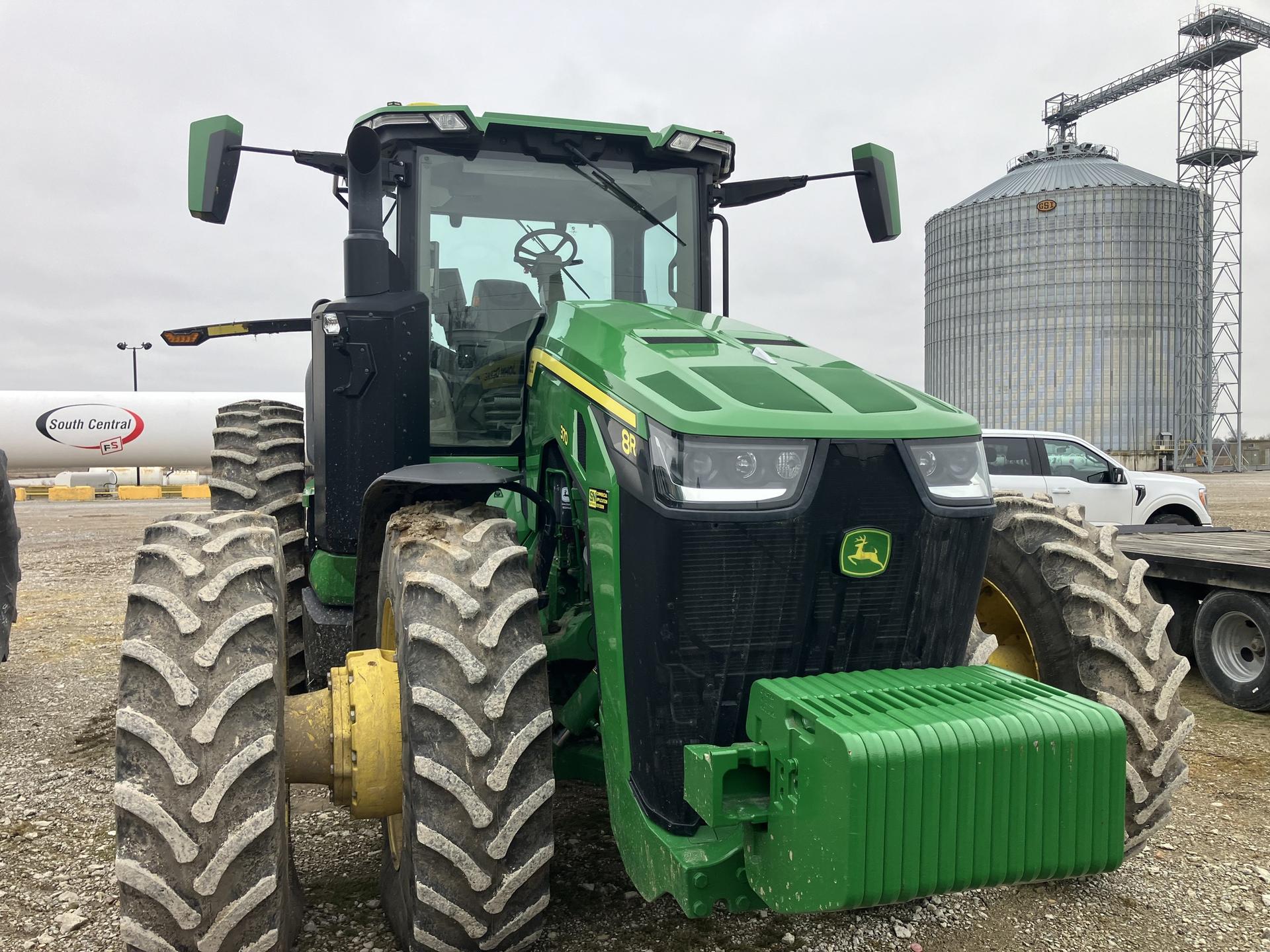 2020 John Deere 8R 370 Image