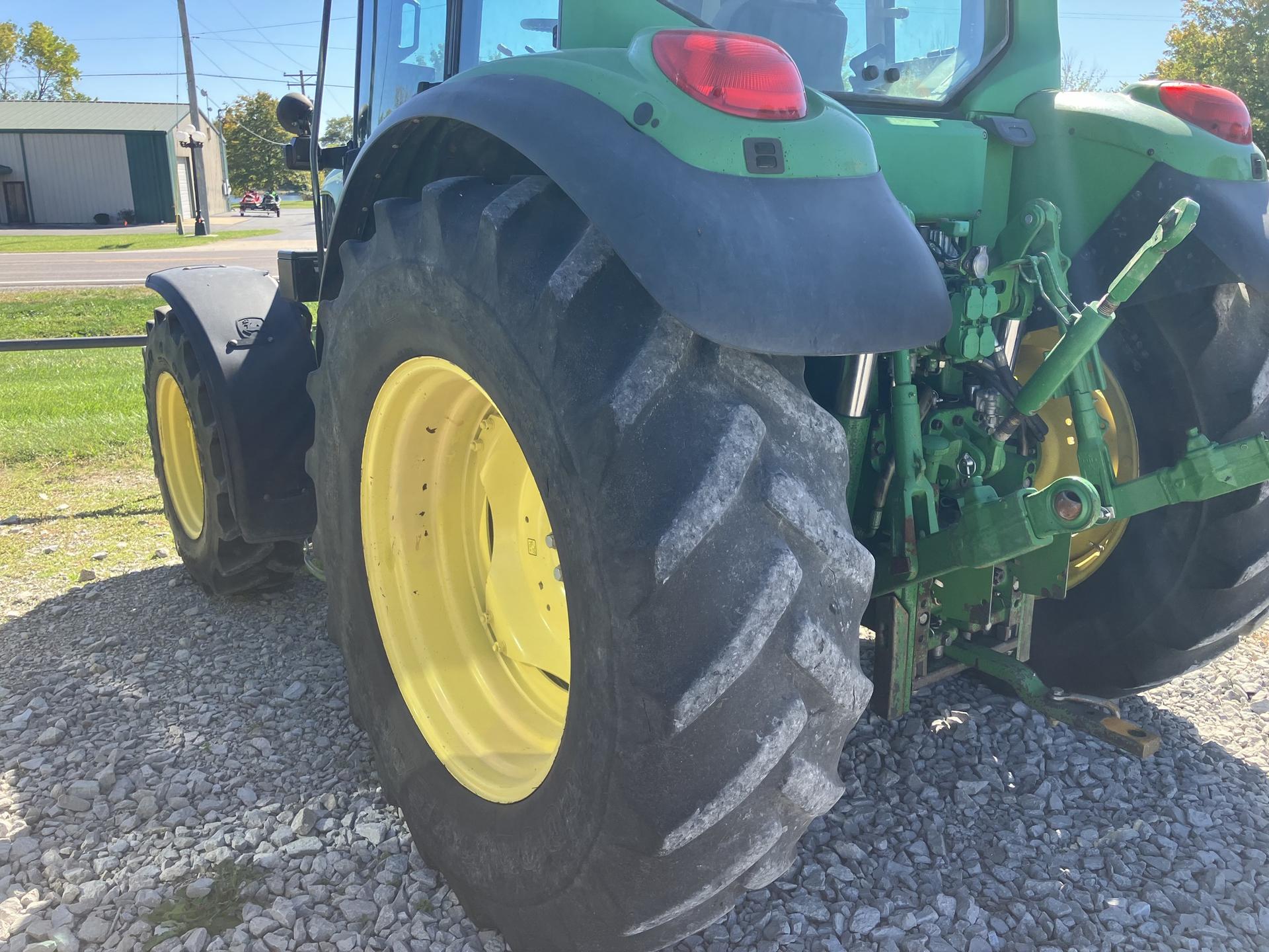 2006 John Deere 6420 Image
