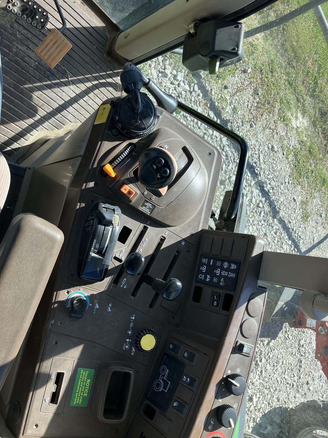 2006 John Deere 6420 Image