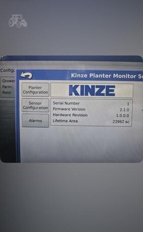 2018 Kinze 3700 Image