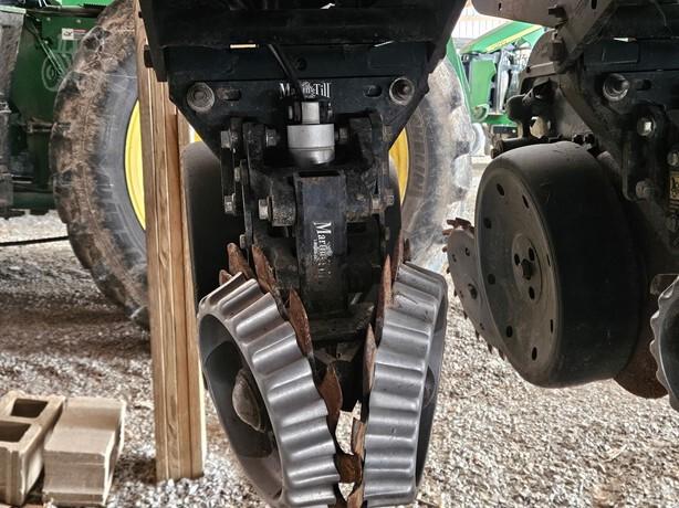 2018 Kinze 3700 Image