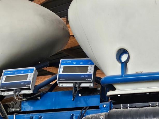 2018 Kinze 3700 Image