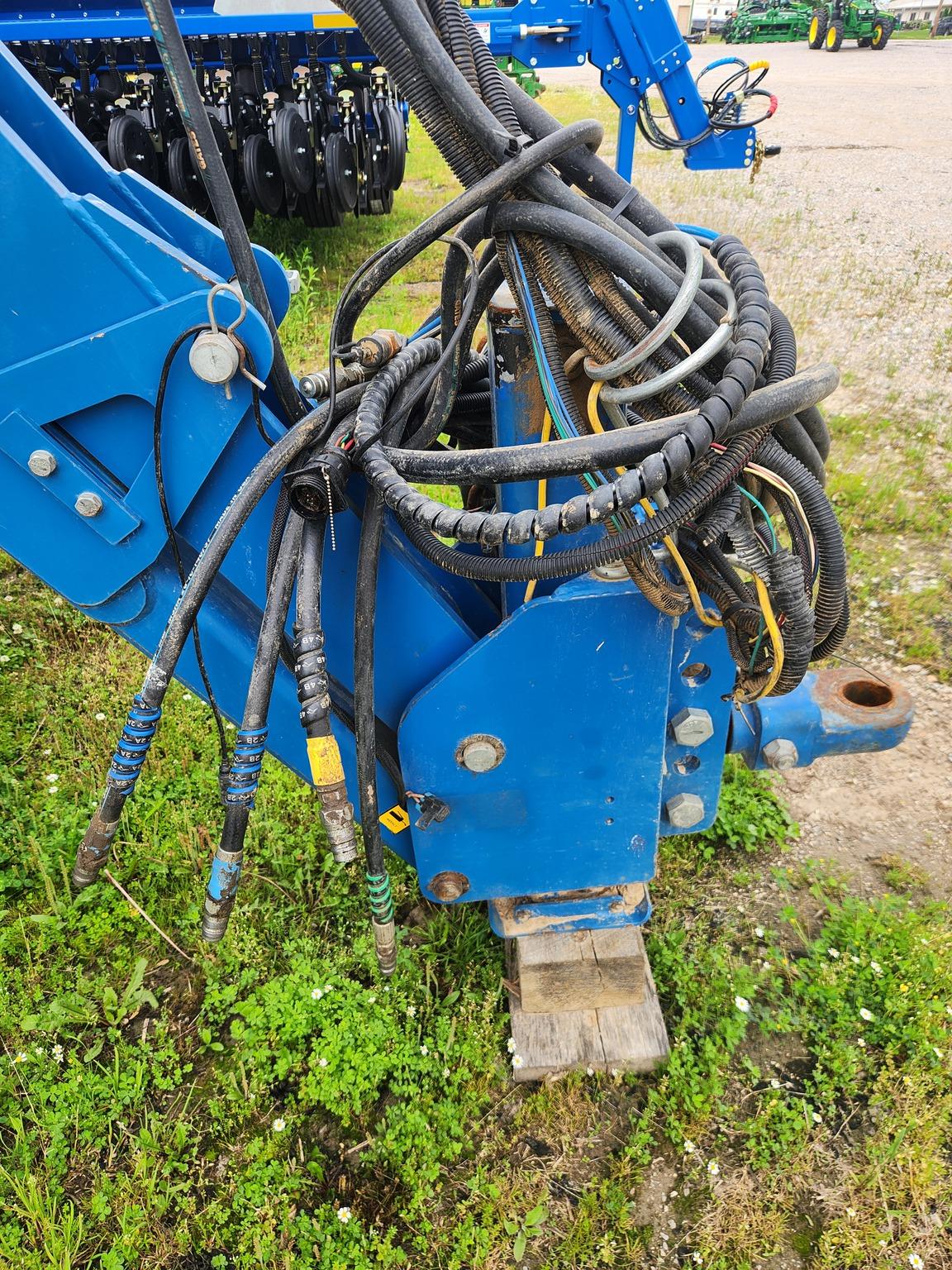 2018 Kinze 3700 Image