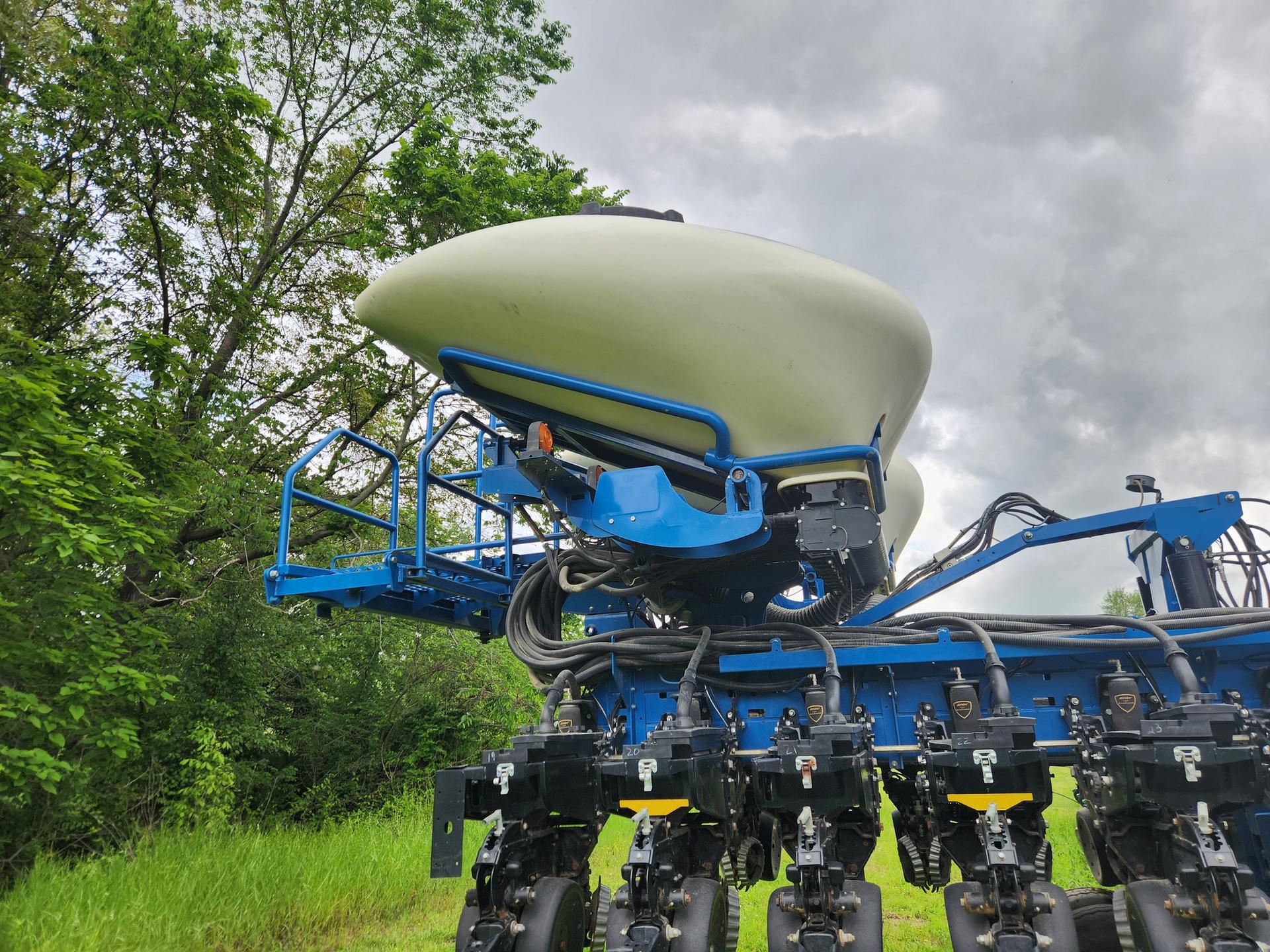 2018 Kinze 3700 Image