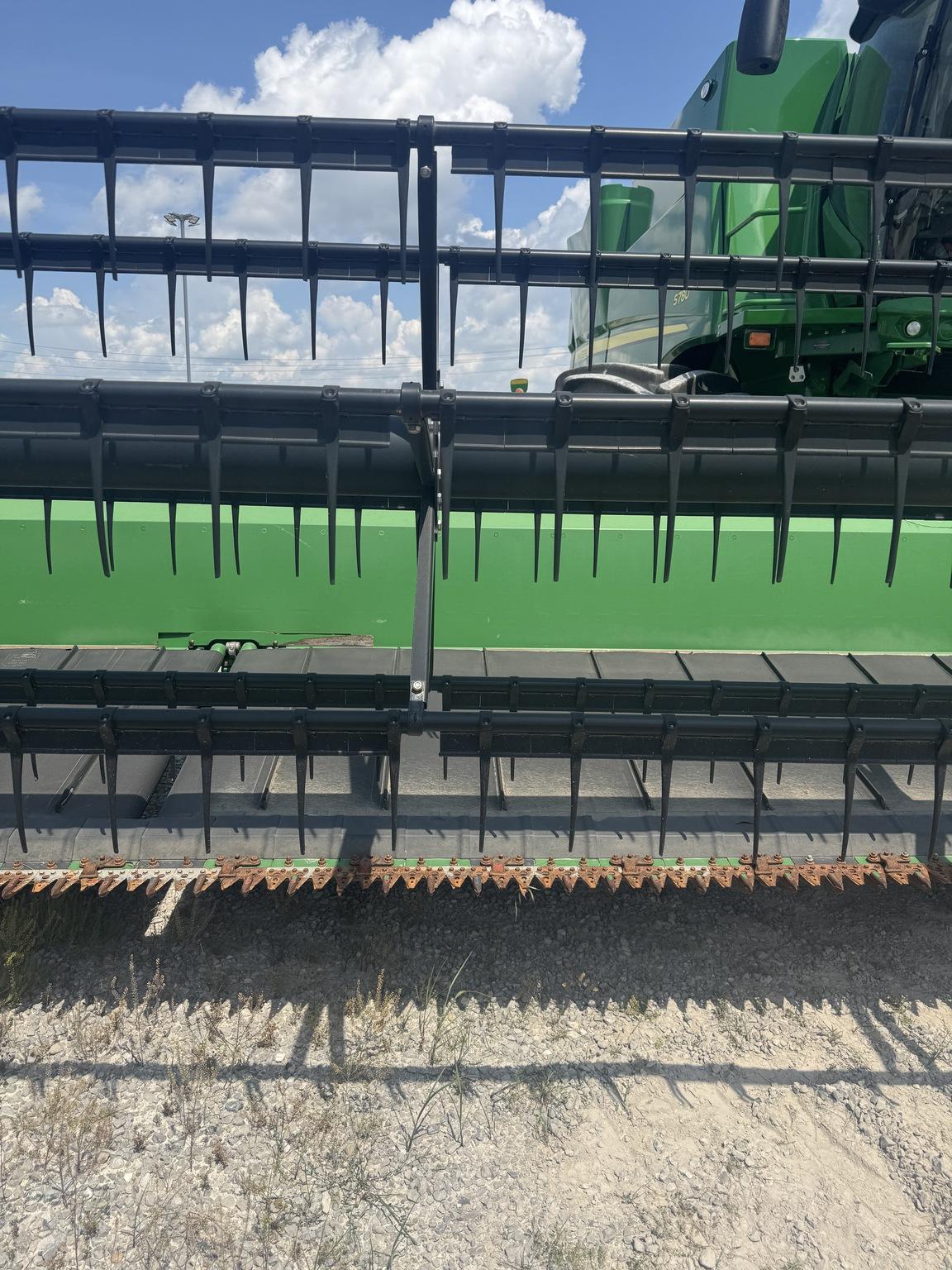 2013 John Deere 640FD Image