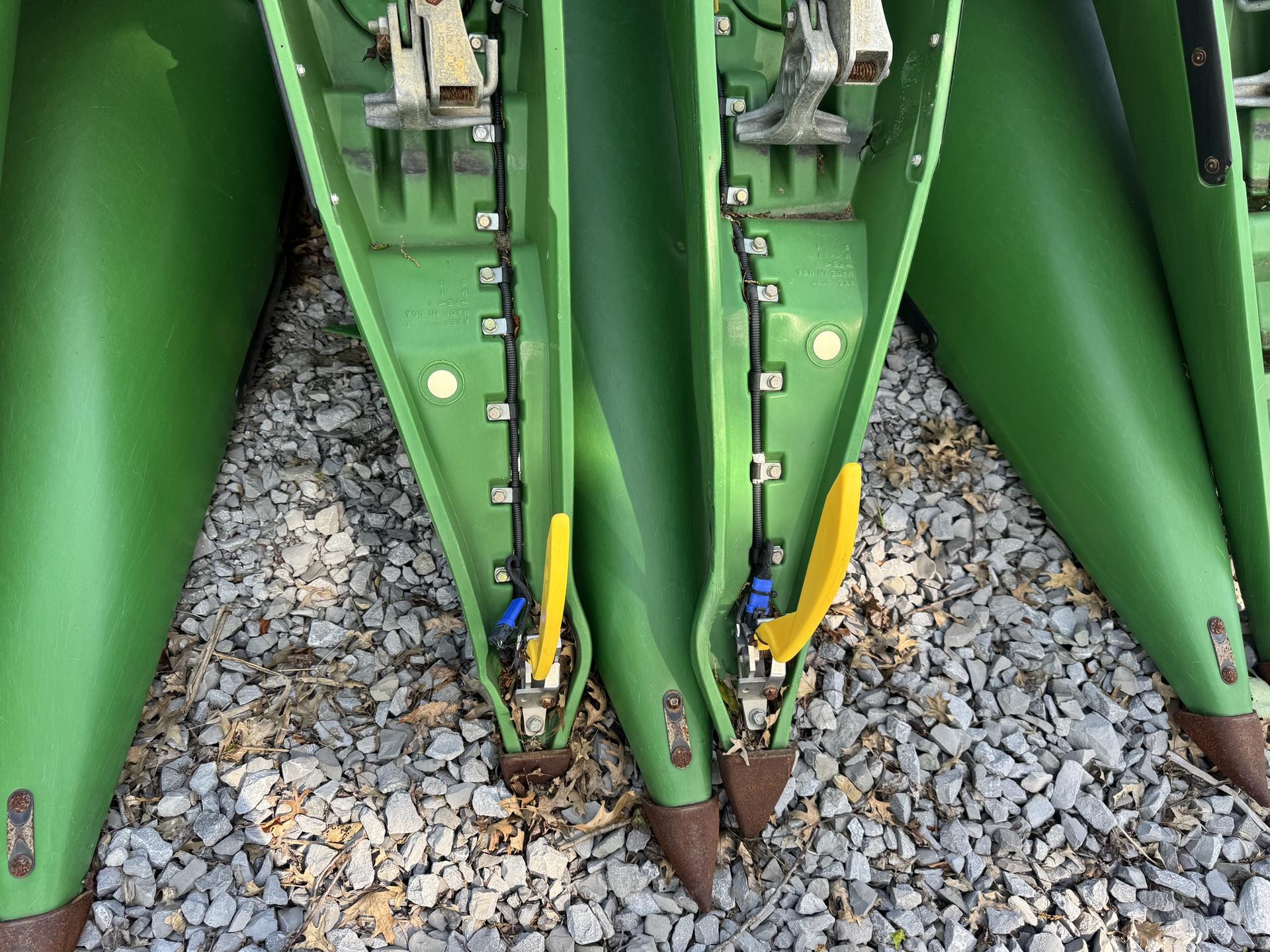 2016 John Deere 612FC Image