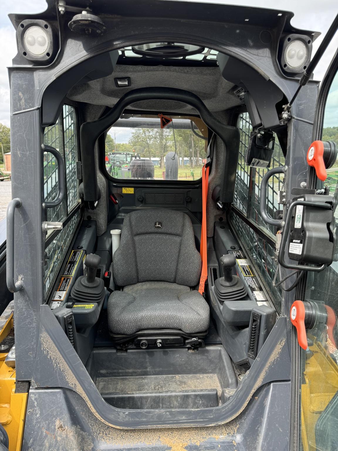 2022 John Deere 331G Image