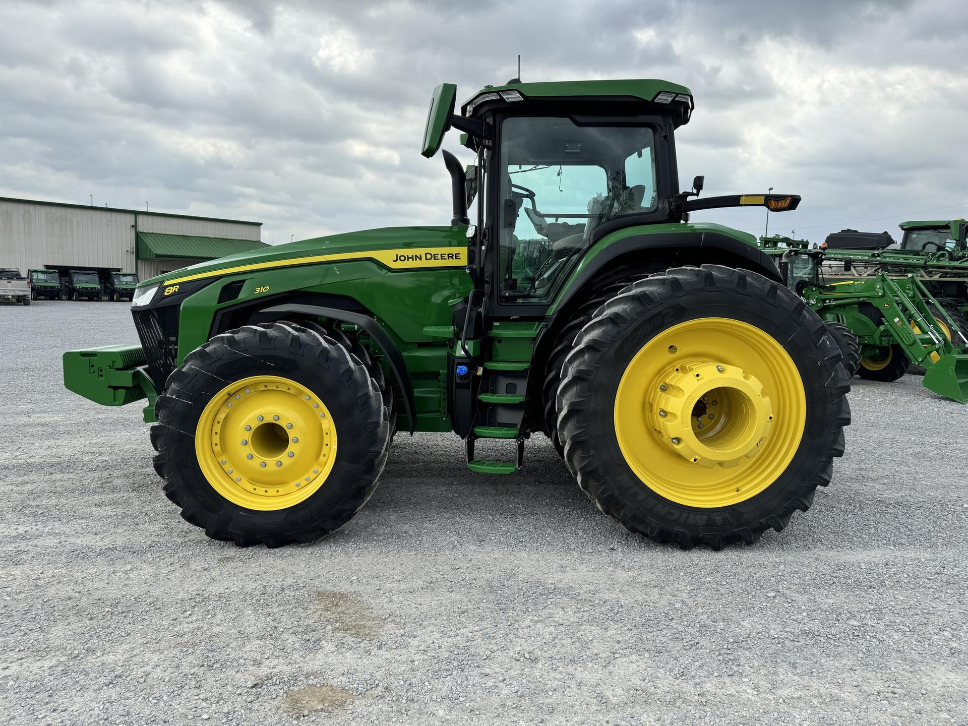 2024 John Deere 8R 310 Image