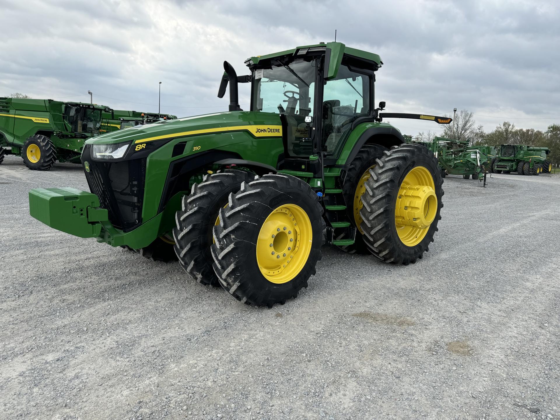 2024 John Deere 8R 310 Image